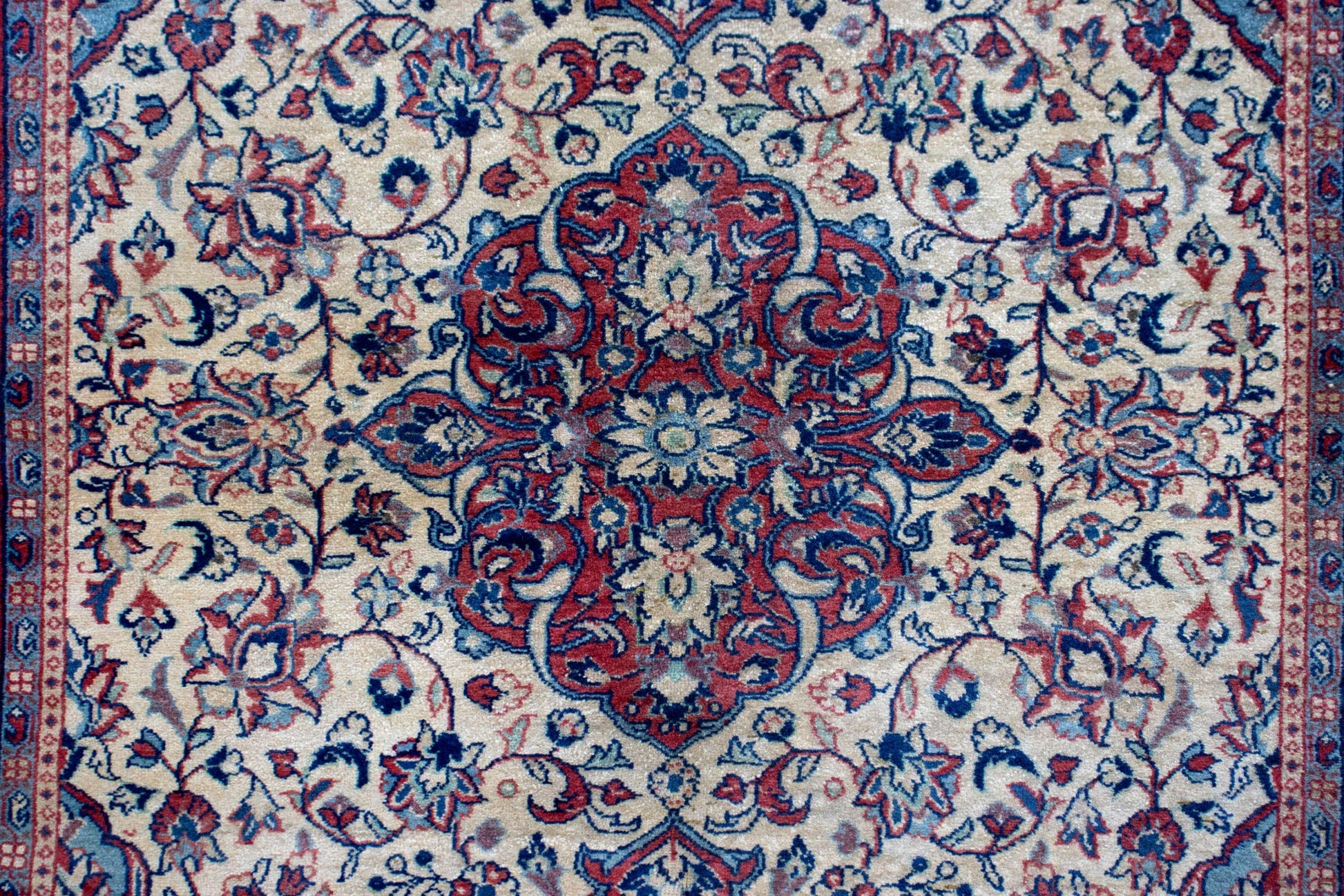 Fine Sarouk 215x125 cm Persian Rug Fine-Sarouk-215x125-cm-Persian-Rug-8-129915