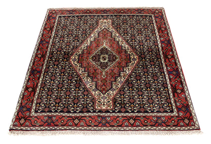 Fine Senneh 140x125 cm Persian Rug Fine-Senneh-140x125-cm-Persian-Rug-1-292314